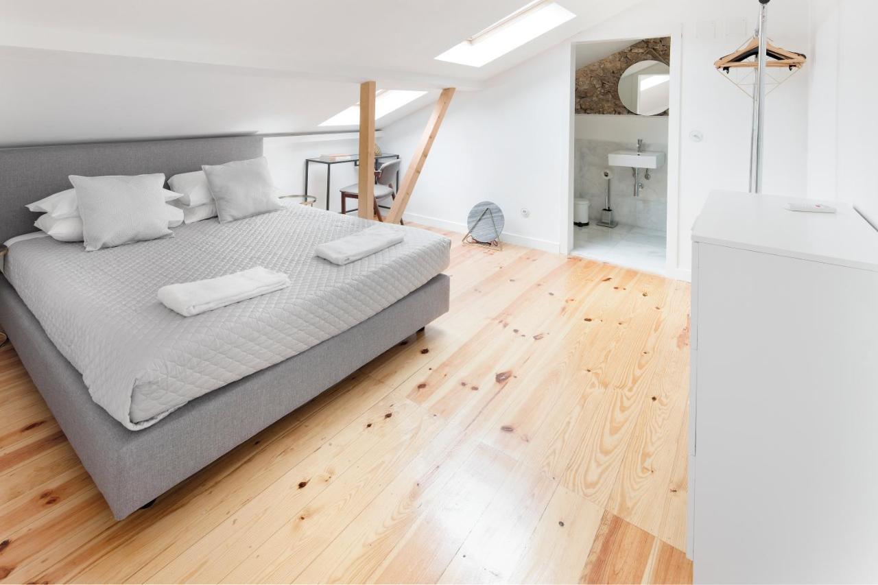 Room Lusiadas With Private Bathroom Lisboa Екстериор снимка
